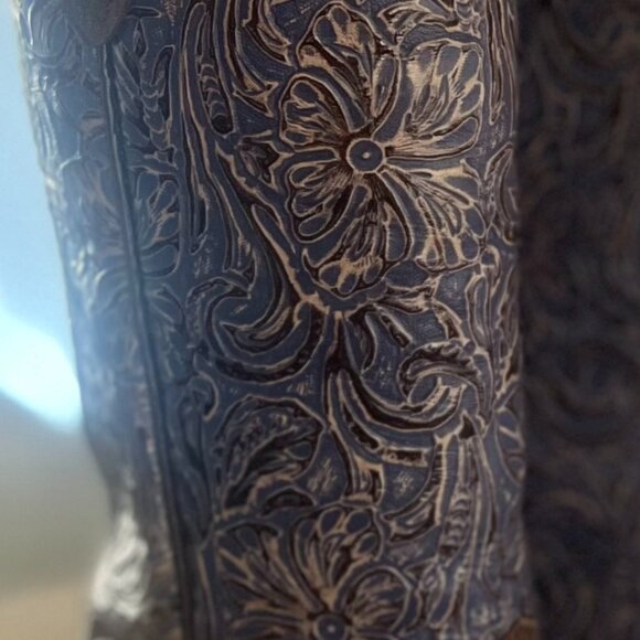 Lacy Brand Boots - Brown with Lavender Embossed Size 7.5 - Picture 3 of 5